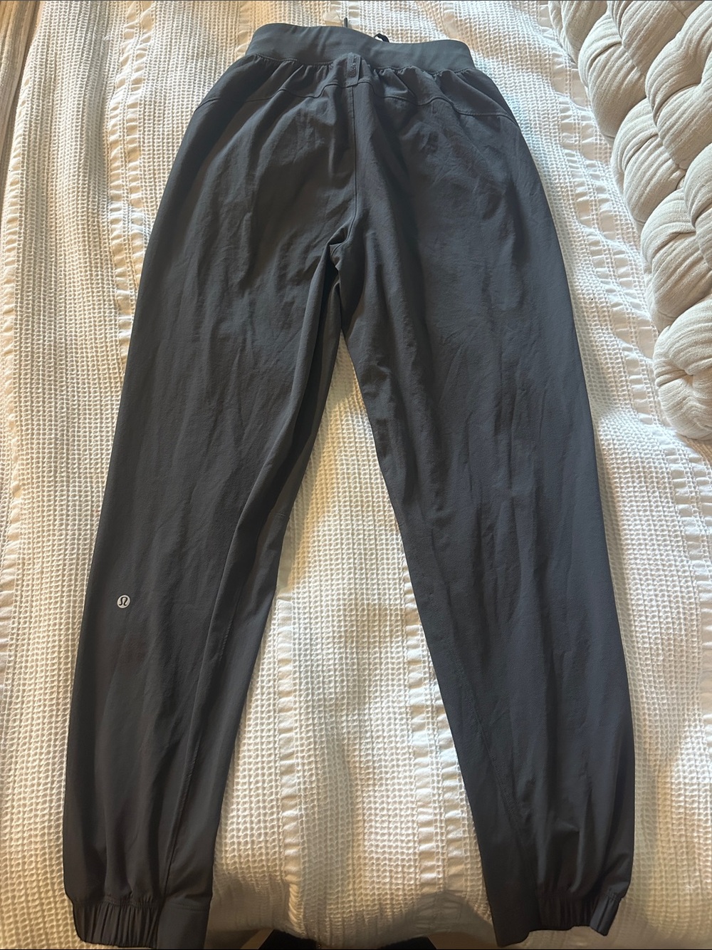 Women’s Lululemon Jogger Pants with Drawstring Waist - Picture 2 of 2